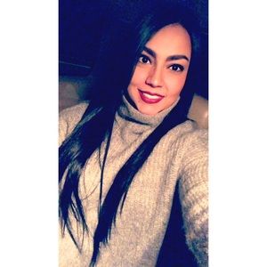 Meet your Posher, Marcela